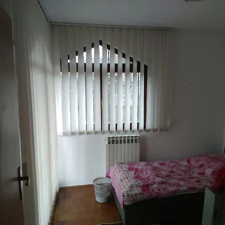 Ajna Aprtman Breka Sarajevo
